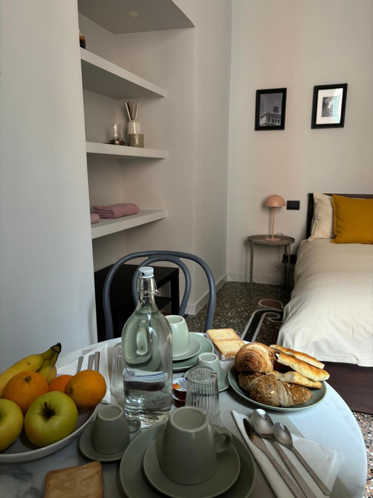 B&B Genova Holiday Εξωτερικό φωτογραφία